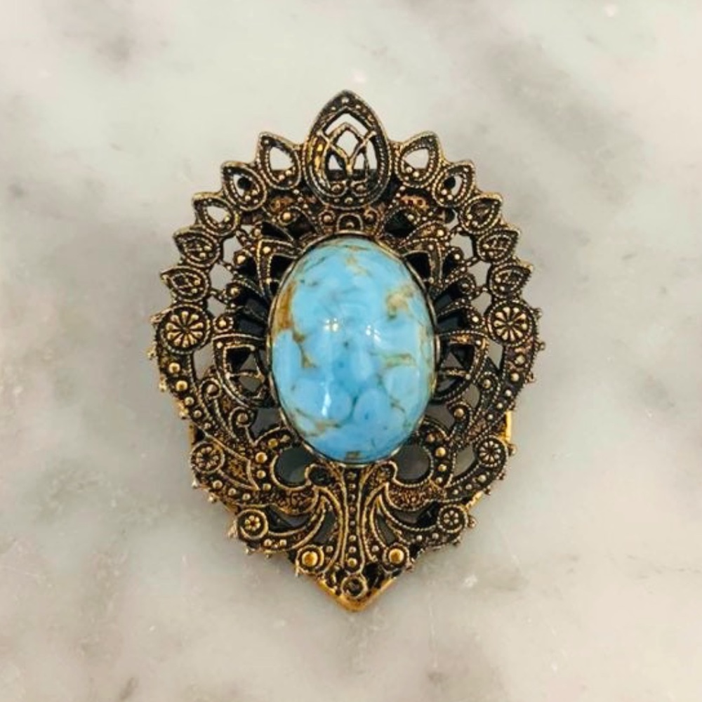 Vintage Oval Brooch with Blue Stone